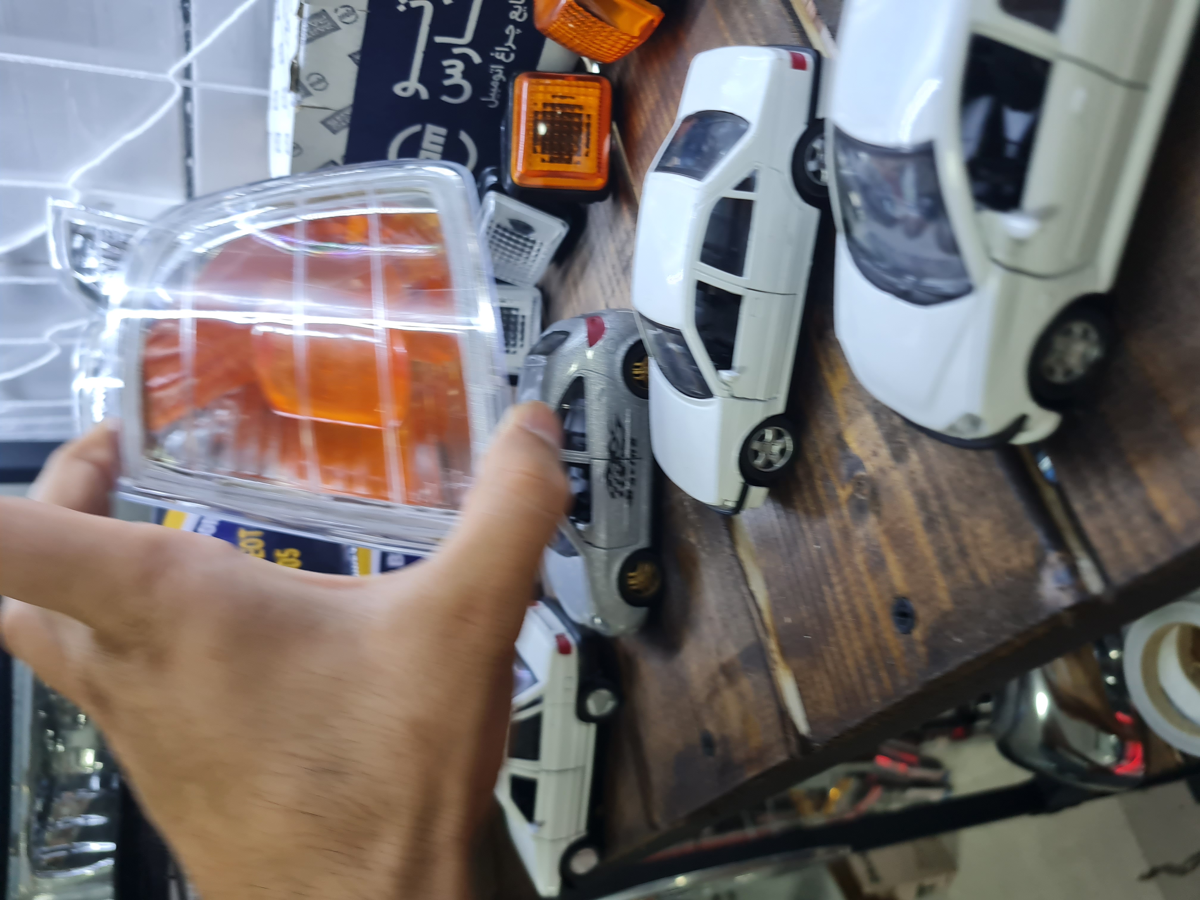 راهنما چراغ جلو ۴۰۵ شفاف اسپرت